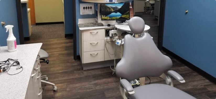 Dental treatment chair